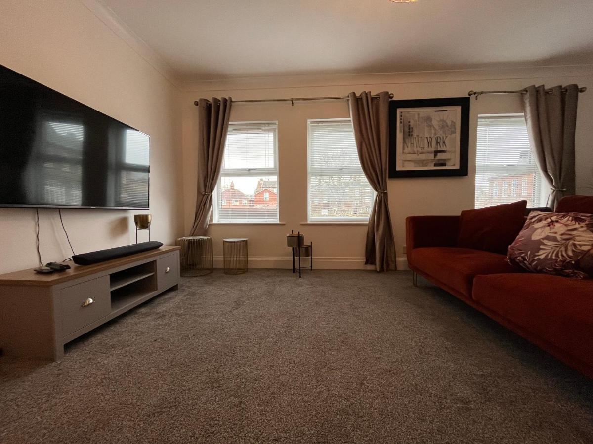 York Centre 2 Bedroom Renovated Flat, 8 Escrick Street Bagian luar foto
