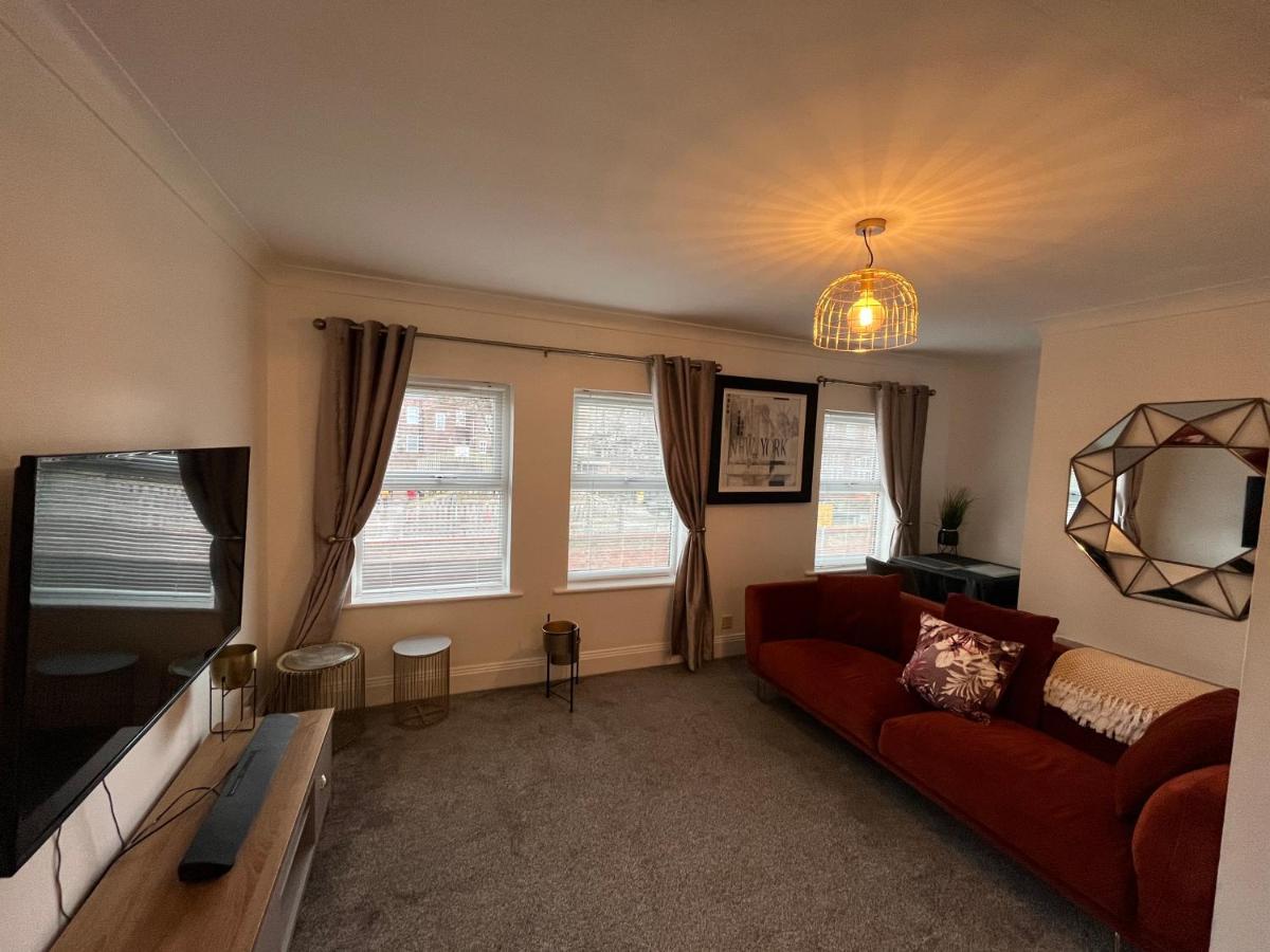 York Centre 2 Bedroom Renovated Flat, 8 Escrick Street Bagian luar foto